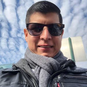 Meet your Posher, Xavier alberto